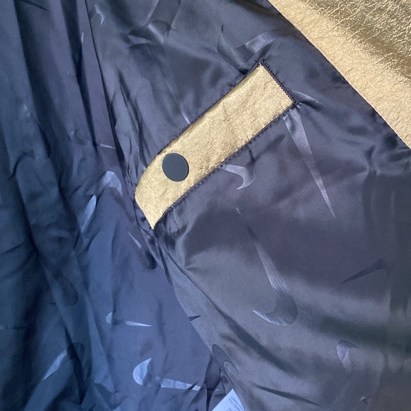 Nike Small SWOOSH JACKET Gold Metallic Puffer Shine with Hood! - Picture 6 of 10